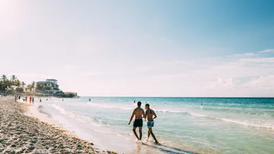 Картинки люди на море фотографии