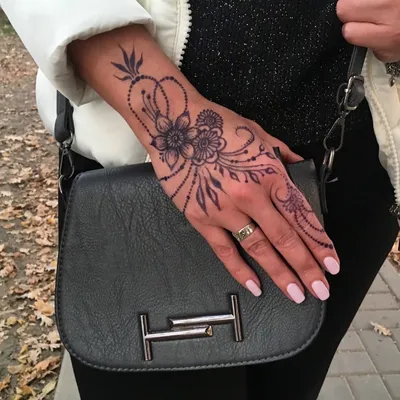 Мехенди. Mehendi. Henna | Временные татуировки, Эскизы татуировок хной,  Тату хной на запястье