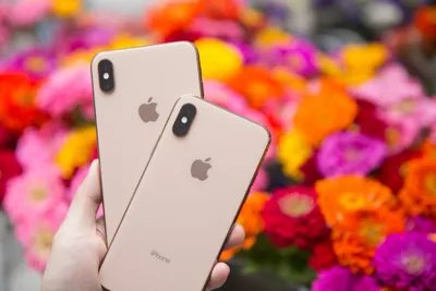 iPhone XS Max In 2023! (Still Worth It?) (Review) - YouTube