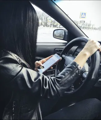 Картинки на аву девушка в машине фотографии