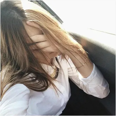 https://klev.club/kartinki/devushka/18534-kartinki-anime-devushki-na-avu-49-foto.html