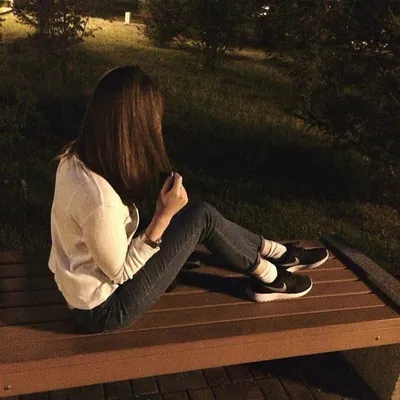 Фотки девушек без лица на аву | | Drasler