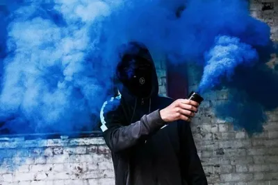 Девушки брюнетки со спины с длинными волосами на аву