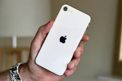 iPhone SE review: today's tech, yesterday's design - The Verge