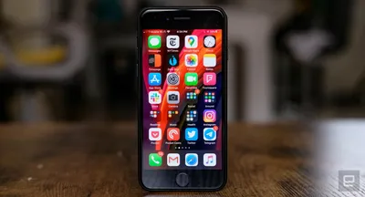 iPhone SE Review: A Superb Smartphone For a Small Price