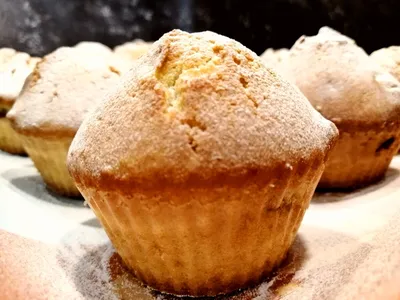 Кексы-мини ванильно-сливочные с бесплатной доставкой на дом из «ВкусВилл» |  Москва и вся Россия