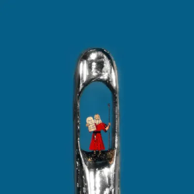 Колье из гематита с вставками на христианскую тематику. Колье имеет  магнитную застёжку, очень удобно в носке Прекрасный подарок верующей… |  Instagram