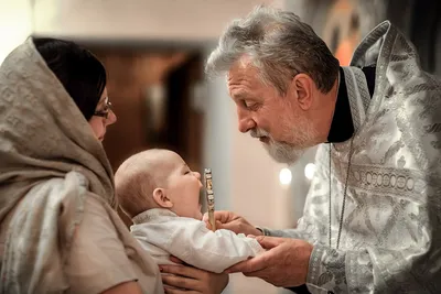 Зачем крестить ребенка?