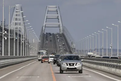 Нападение РФ на Украину: Крымский мост выведен из строя взрывом и пожаром /  Статья