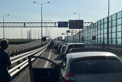 Пробка на Крымском мосту в сторону Краснодарского края устранена –  Объясняем.рф