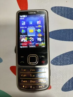 Nokia 6700 Slide | Nokia 6700 Slide hands on. | John Karakatsanis | Flickr