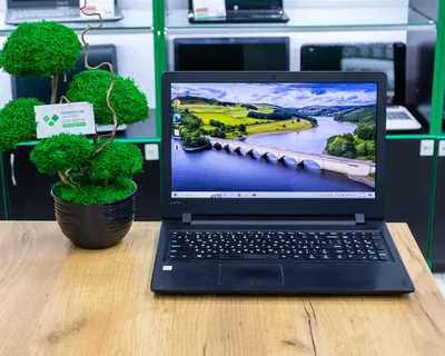 Ноутбук Lenovo для работы, фильмов, интернета 17.3