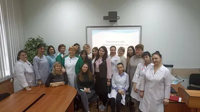 Векторная Иллюстрация Тему Психического Здоровья Плачущей Девушке Нужна  Психологическая Поддержка Векторное изображение ©nadia_connor 476960220