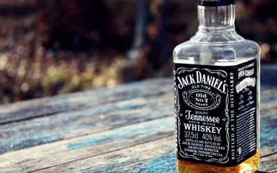 Картинка на рабочий стол стол, алкоголь, Jack Daniels 2560 x 1600