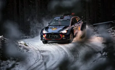 Обои для рабочего стола Hyundai гонки i20 WRC Thierry 2560x1561