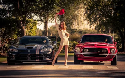 Картинка на рабочий стол девушка, автомобиль, уличные гонки, girl, car,  street race, dodge, ford, way, road, modern, power, mod, car, sun, sky,  summer, see, indusrial, front, blue, red, nice, wide 1440 x