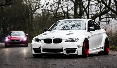 Обои для рабочего стола BMW E92 M3 белые Природа авто Спереди