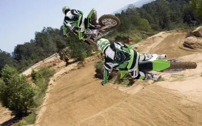 Обои motocross, мотокросс, песок, скорость, поворот, байк, земля, гонка на рабочий  стол