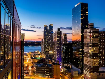 Картинка на рабочий стол usa, new york, вечер, нью-йорк, new york city,  небо, сша, город, nyc 1600 x 1200