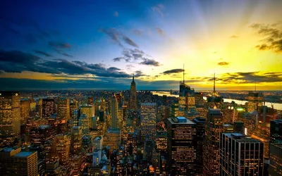 Обои на рабочий стол New York City / Город Нью-Йорк в лучах восходящего  солнца, обои для рабочего стола, скачать обои, обои бесплатно