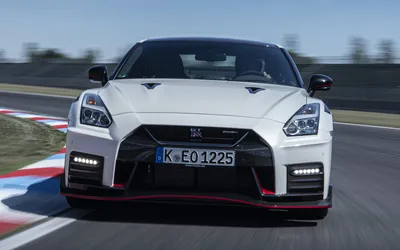 Nissan GT-R USA Version 2023. Обои для рабочего стола.