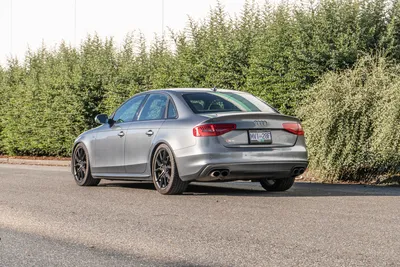 23' District Green S4 black optic : r/AudiS4