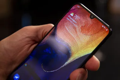 Распаковка Samsung Galaxy A50 за 19 990 рублей: спасибо Honor и Redmi!