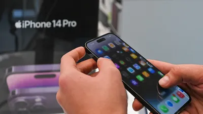 яблочный Iphone 13 Pro Apple Iphone 13 Pro Max. интеллектуальный телефон.  разные цвета. сенсорный экран. мировой технологии. кьев Редакционное  Изображение - иллюстрации насчитывающей старт, индустрия: 230672100