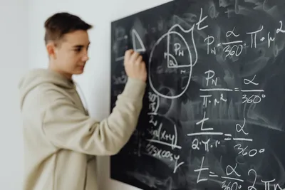 Математика 6 класс: все темы, правила и формулы