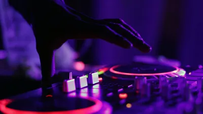 Картинки на тему #futurehouse - в Шедевруме