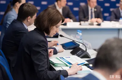 Диссертация на тему \"Лидерство как предмет социально-философского анализа\",  скачать бесплатно автореферат по специальности 09.00.11 - Социальная  философия