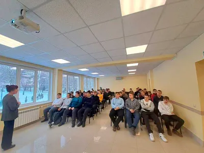 В Доме молодежи за круглым столом обсудили тему «Молодежь в современном  мире: опыт работы и сотрудничество между молодёжными организациями»,  сообщили в Министерстве молодежной политики ЛНР - Лента новостей ЛНР