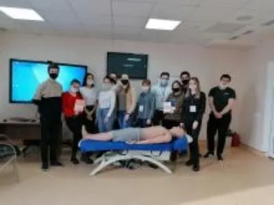 Оказание первой помощи пострадавшему: алгоритм и последовательность действий