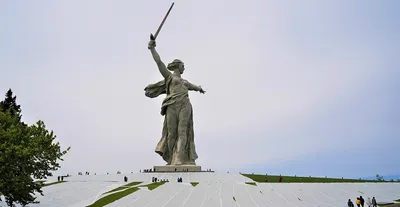 Ожившие лица войны: фотографии битвы за Сталинград в цвете