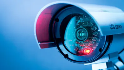 Презентация на тему: \"Что такое «Видеоконтроль»? Системы видеонаблюдения  стремительно вошли в повседневную жизнь современного человека: куда бы мы  ни пошли, нас везде преследуют.\". Скачать бесплатно и без регистрации.
