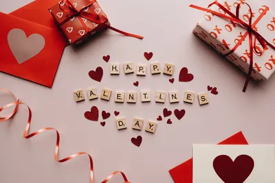Valentine's Day: валентинки своими руками и 10 фраз о любви на английском -  Novakid Blog