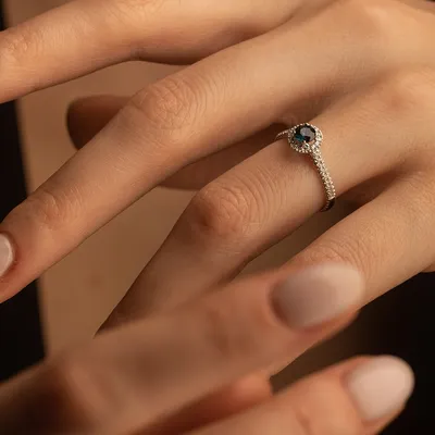 На каком пальце носить кольца? | Новости и статьи от SOVA Jewels