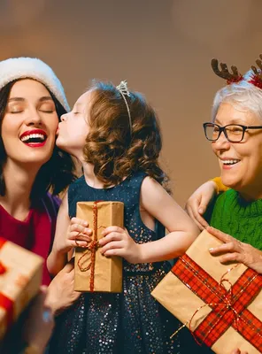 Корпоративные подарки на Новый год клиентам | Gift Solutions
