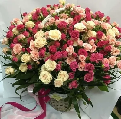 Торт Яркий букетик для бабушки 09071720 на день рождения с разноцветными  розами стоимостью 3 750 рублей - торты на заказ ПРЕМИУМ-класса от КП  «Алтуфьево»