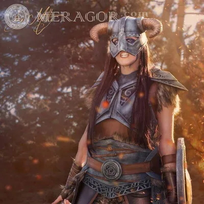 Девушки, воины. Картинка для аватара 700x933px