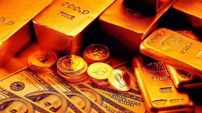 Золотые слитки и доллары скачать фото обои для рабочего стола