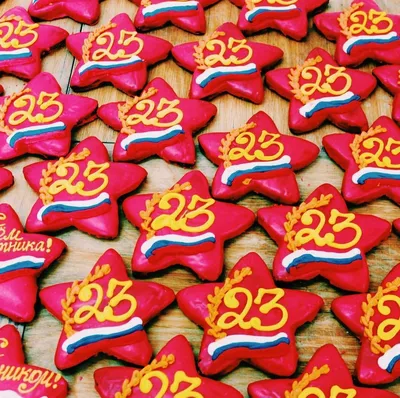 Мужчине / 23 февраля : Звезды хаки на 23 февраля