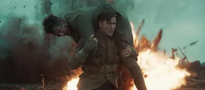 Фото Харриса Дикинсона в формате gif: динамические изображения для живого показа