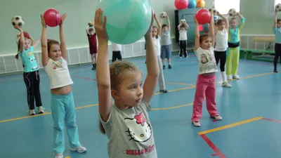 Всего 3 минуты растяжки в день – и я почувствовала результат. Упражнения на  растяжку для начинающих