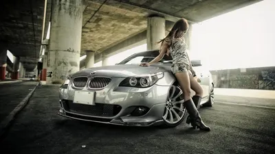Картинки авто, bmw, бмв, серебристая, красивая, девушка, секси - обои  1600x900, картинка №126966