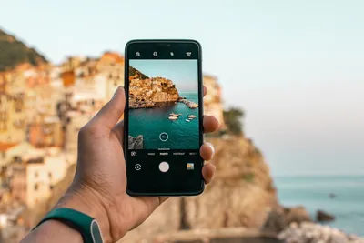 Вы уже и забыли, но ASUS тоже делает флагманские смартфоны. И довольно  крутые! — Ferra.ru