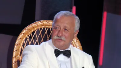Телевизионный волшебник: Леонид Якубович красуется на новом фото