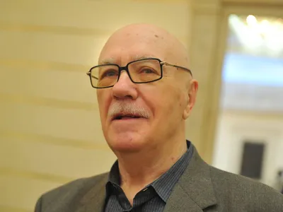 Стильные обои с Леонидом Куравлёвым на телефон