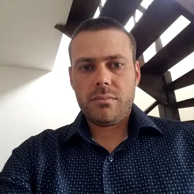 Макс Шишкин на фото: харизма и выразительность талантливого актера