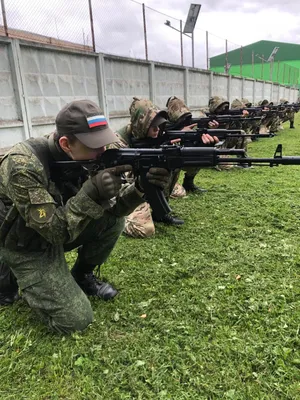 Пленительная красота Максима Горшкова на фотосессии